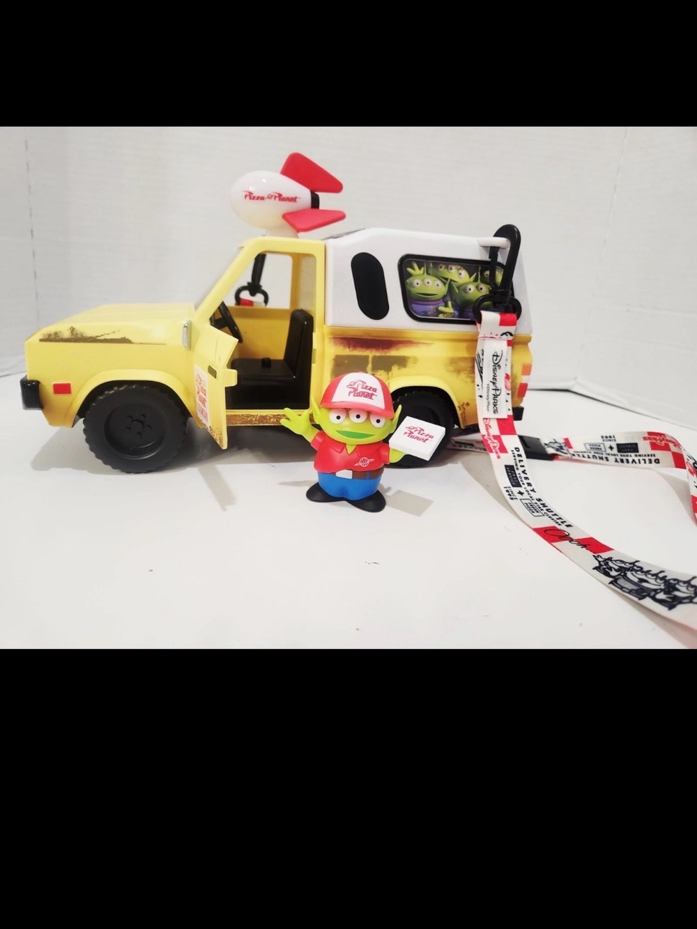 2024 Disney Parks x Pixar Toy Story Alien Pizza Planet Truck Popcorn Bucket.